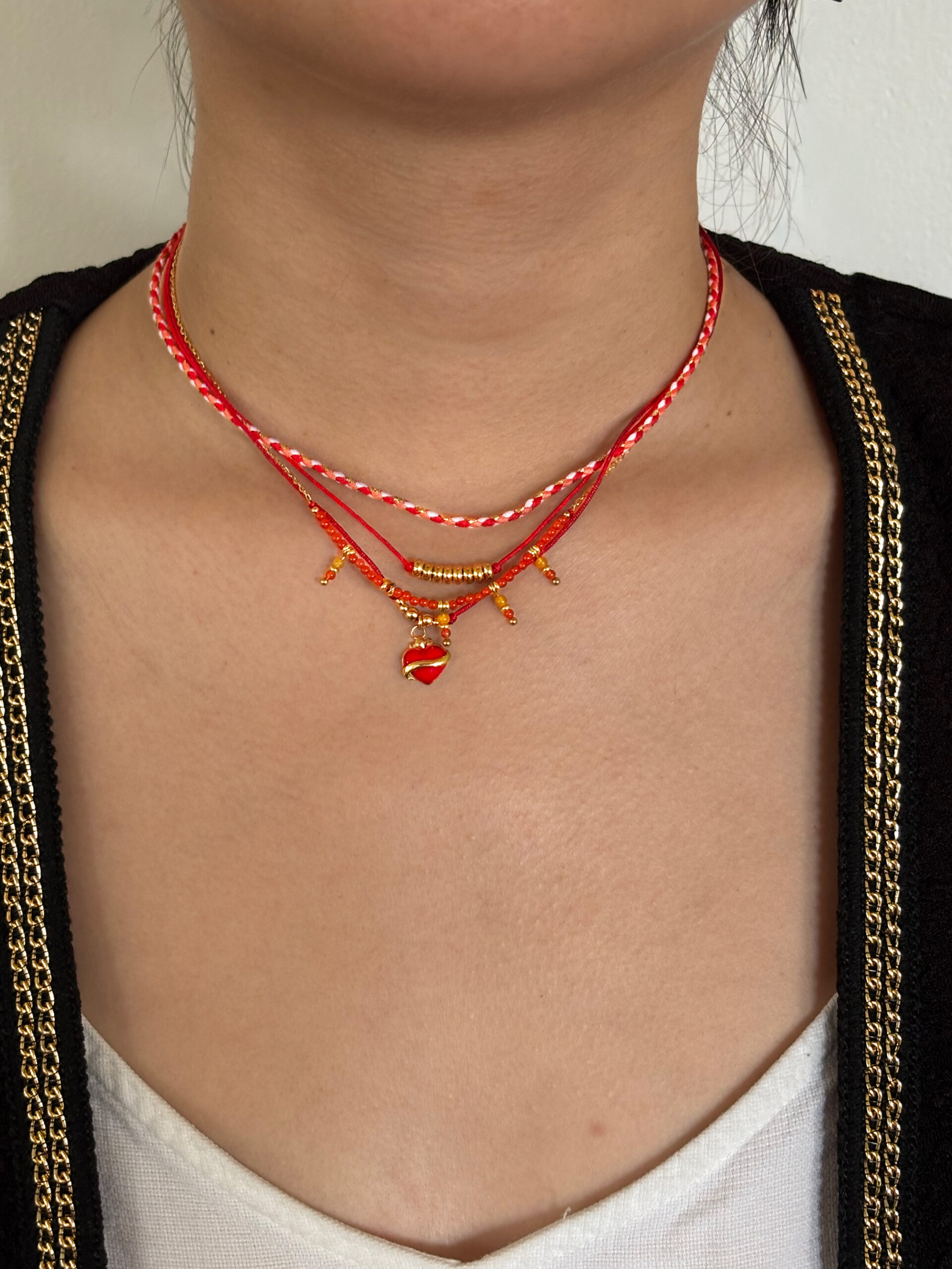 Collier-3-rangs-rouge
