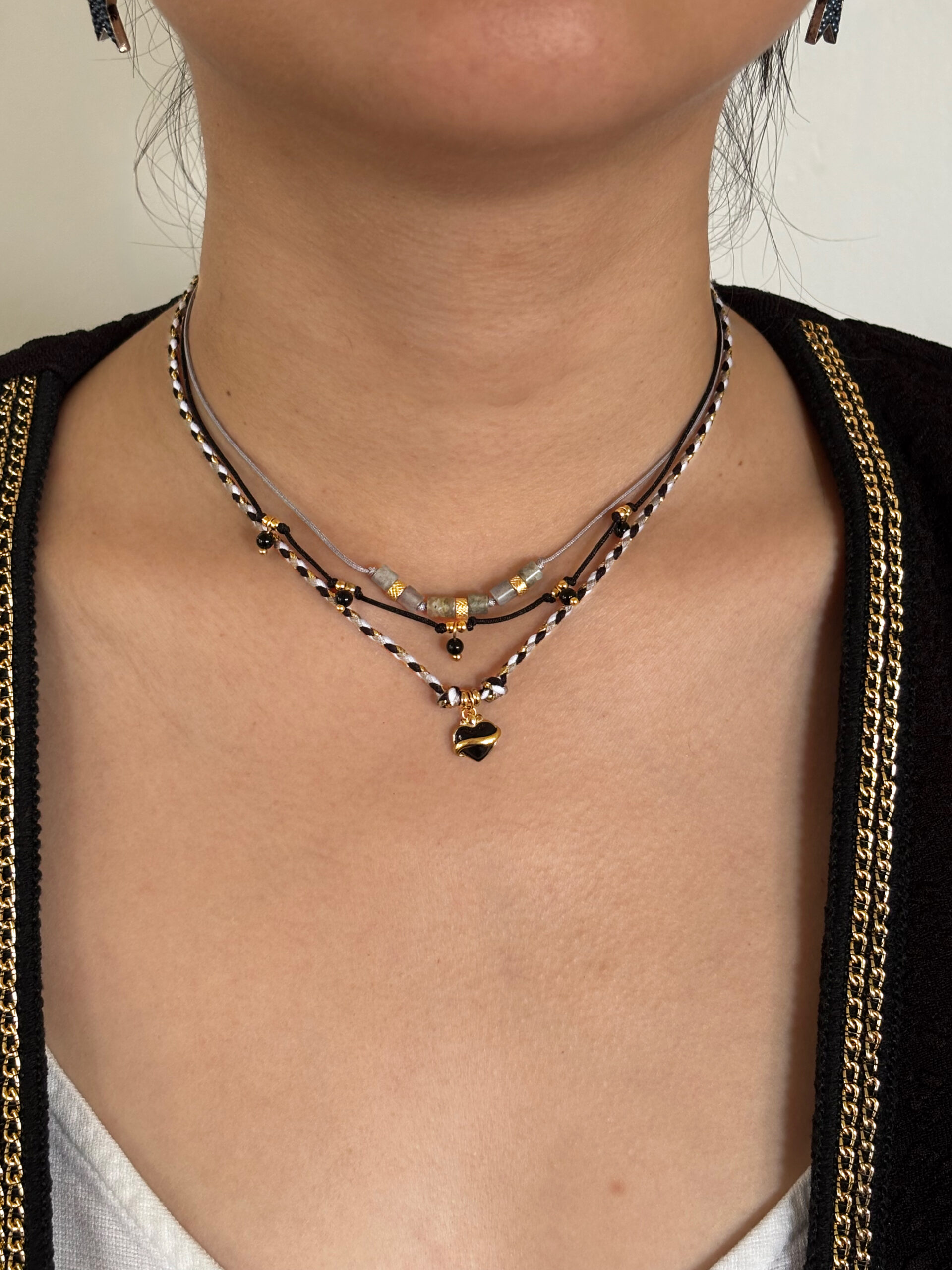 collier-3-rangs-noir